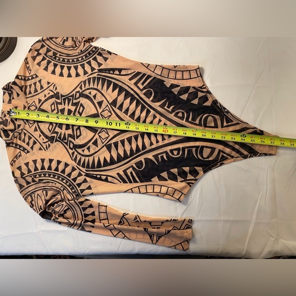 Sheer Mesh Long Sleeve Bodysuit Black & Tan Tribal Print Size XL Runs Small - Picture 12 of 16